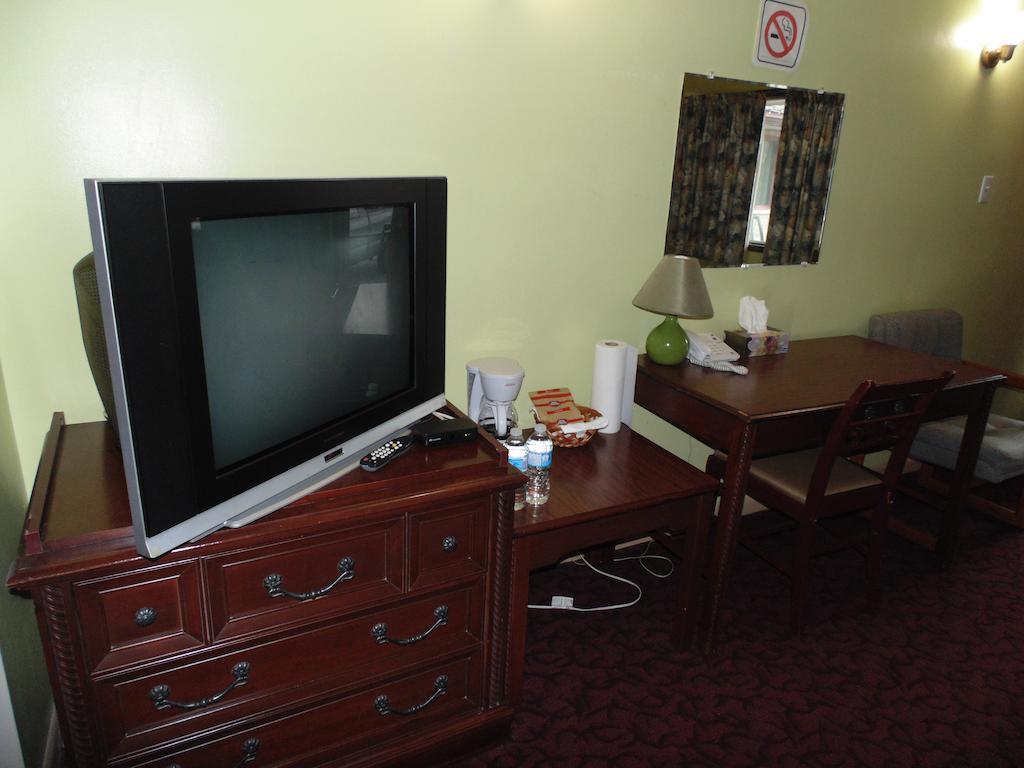 Capri Motel Port Colborne Phòng bức ảnh